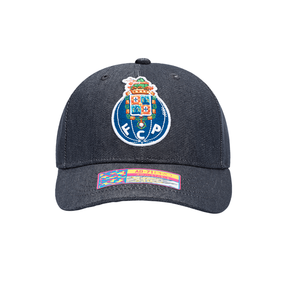 FC Porto 541 Adjustable with high crown, curved peak brim, and adjustable buckle strap closure, in Navy