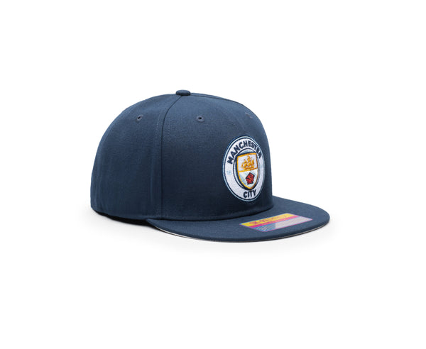 Manchester City Dawn Snapback hat with high crown, flat peak brim, and adjustable snapback closure.